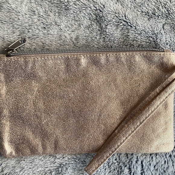 IPSY💫Multi-Coloured Graphic Logo Print and Gold/Blue Shiny Cosmetics Bag Bundle - Picture 6 of 9